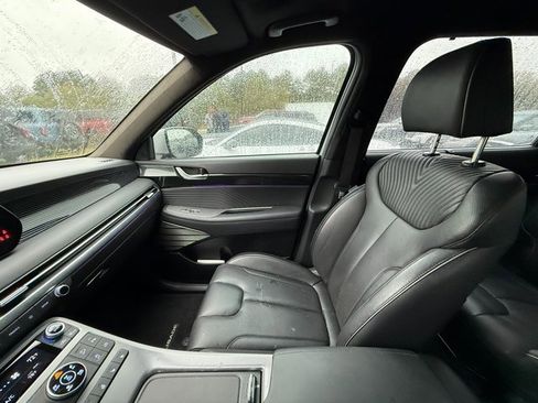 Used 2023 Hyundai Palisade Calligraphy image 12