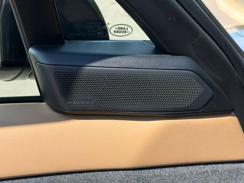 Certified 2024 Land Rover Range Rover Sport SE AWD/4WD image 9