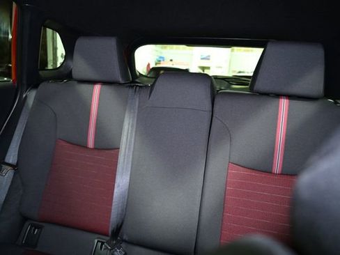 Used 2024 Toyota Corolla Cross AWD Hybrid w/ Moonroof Package image 24