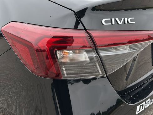 Used 2025 Honda Civic Sport image 28