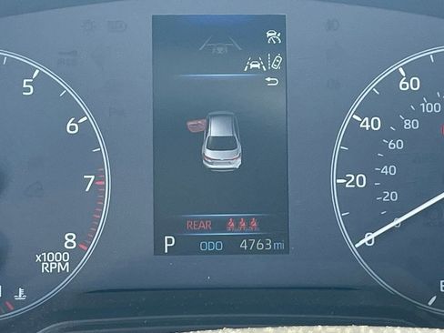 Used 2025 Toyota Corolla LE image 10