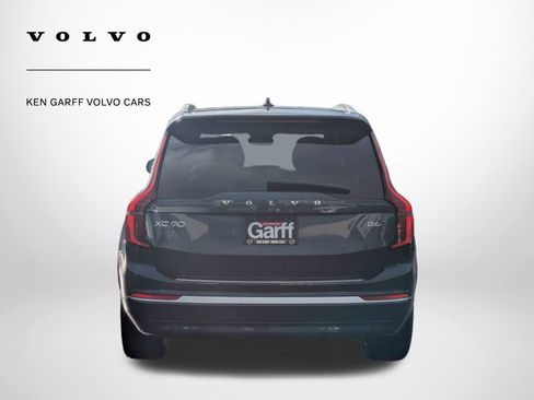 New 2026 Volvo XC90 B6 Plus w/ Protection Package Premier image 4