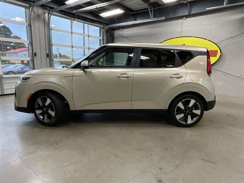 Used 2020 Kia Soul EX w/ Option Group 015 image 2