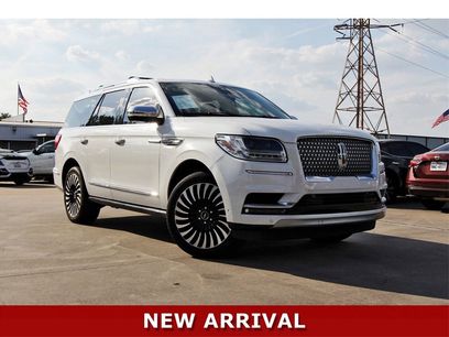 Used 2021 Lincoln Navigator Black Label w/ Cargo Convenience Package
