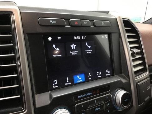 Used 2018 Ford F150 Platinum w/ Equipment Group 701A Luxury AWD/4WD image 20