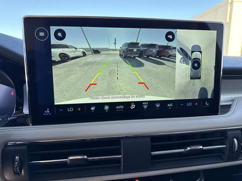 New 2026 Lincoln Corsair Premiere image 24