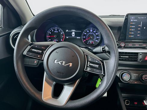 Used 2024 Kia Forte LXS image 17