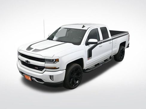 Used 2018 Chevrolet Silverado 1500 LT w/ Rally 2 Edition image 35