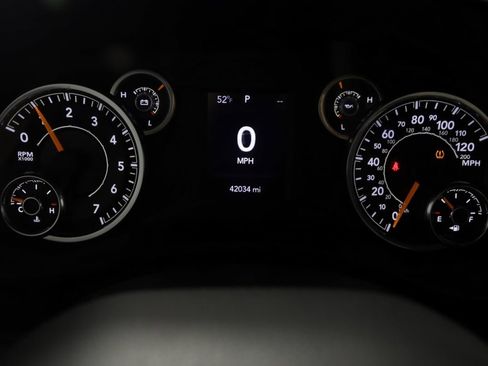 Used 2021 RAM 2500 Tradesman w/ Protection Group image 15