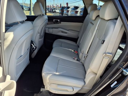 New 2026 Kia Sorento S w/ S Panoramic Sunroof Package image 4