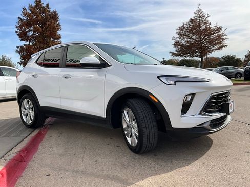 Used 2025 Buick Encore GX Preferred image 5