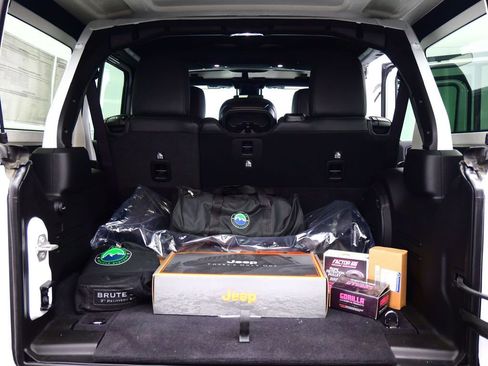 New 2024 Jeep Wrangler Unlimited Rubicon 392 image 18