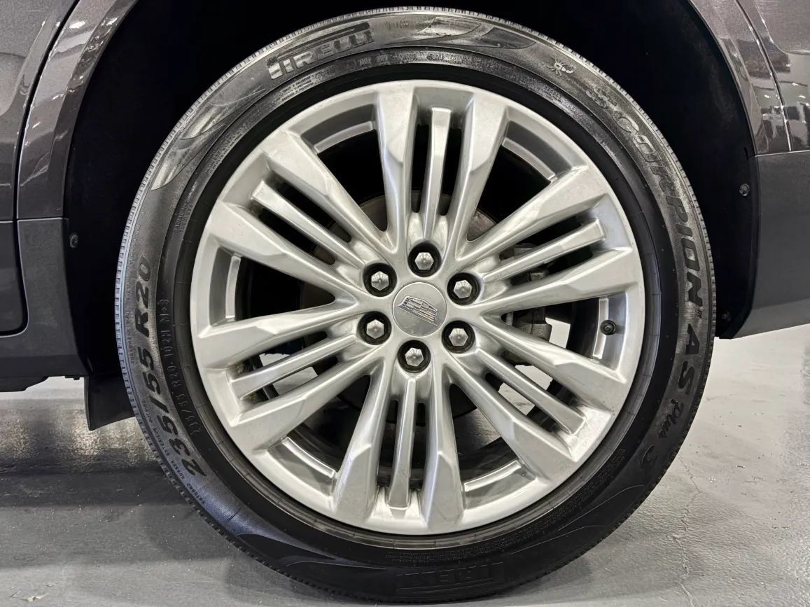 Used 2018 Cadillac XT5 Premium Luxury FWD image 51