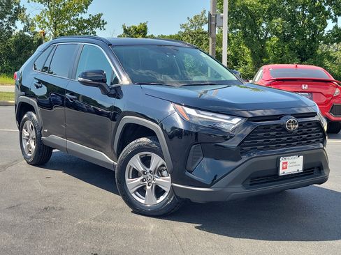 Certified 2025 Toyota RAV4 XLE AWD/4WD image 31