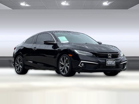 Used 2019 Honda Civic Touring image 6