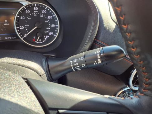 Used 2025 Nissan Sentra SR w/ SR Premium Package image 14