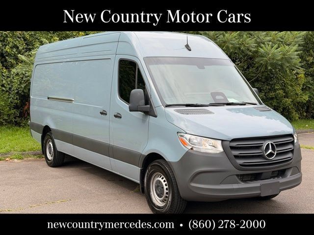 Used 2025 Mercedes-Benz Sprinter 2500 image 1