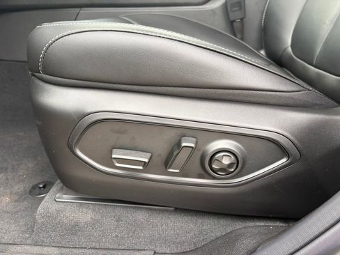 New 2025 Jeep Grand Cherokee Limited image 17