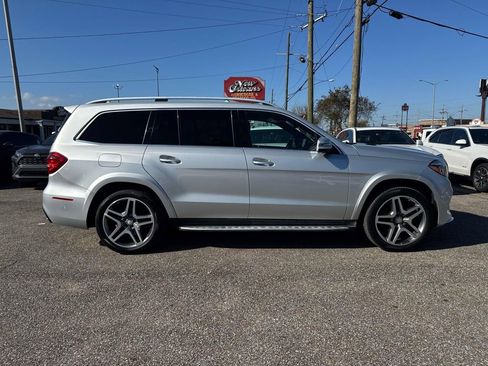 Used 2017 Mercedes-Benz GLS 550 4MATIC image 9