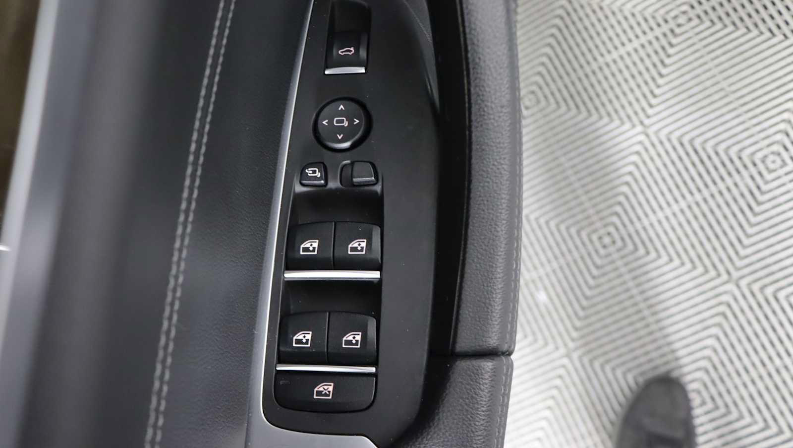 Used 2019 BMW X3 xDrive30i w/ Premium Package AWD/4WD image 20