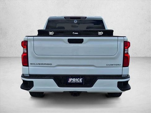 Used 2021 Chevrolet Silverado 1500 Custom image 6