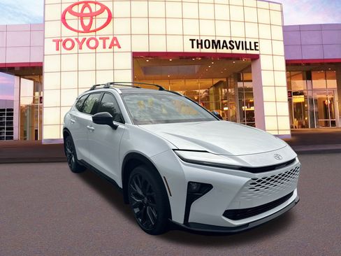 New 2026 Toyota Crown Signia AWD/4WD image 3
