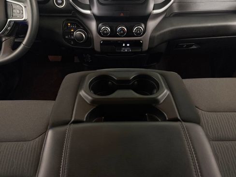 Used 2024 RAM 1500 Big Horn AWD/4WD image 17