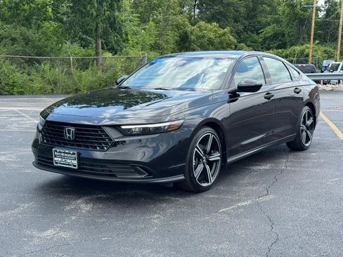 Certified 2026 Honda Accord SE image 9