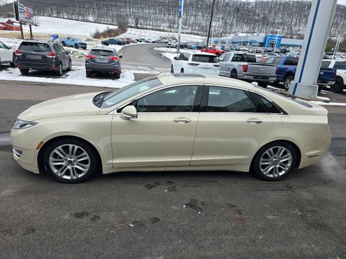 Used 2014 Lincoln MKZ w/ Equipment Group 102A Reserve image 5