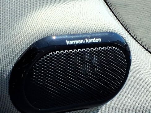 Used 2016 MINI Cooper 4-Door Hardtop FWD image 9