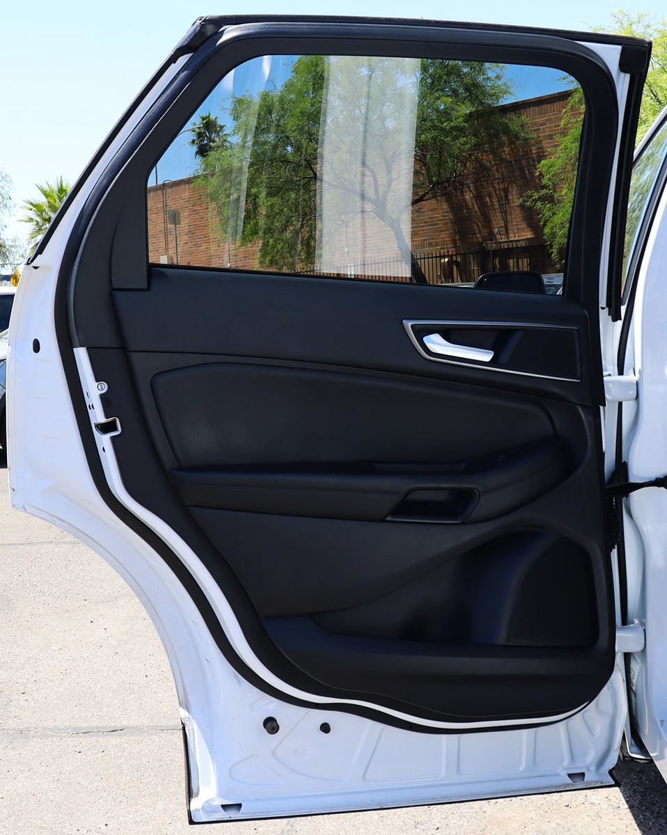 Used 2021 Ford Edge SE FWD image 32