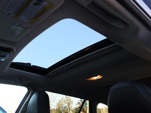 Used 2022 Subaru Outback Limited image 23