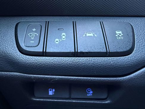 Used 2021 Hyundai Ioniq Limited image 24