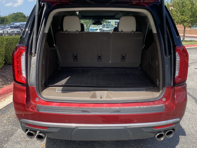 Used 2024 GMC Yukon XL Denali AWD/4WD image 6