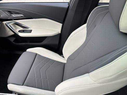 New 2026 BMW X2 xDrive28i w/ Technology Package image 11