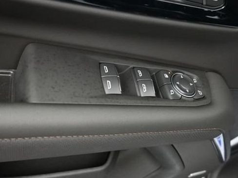New 2026 Chevrolet Suburban High Country AWD/4WD image 13