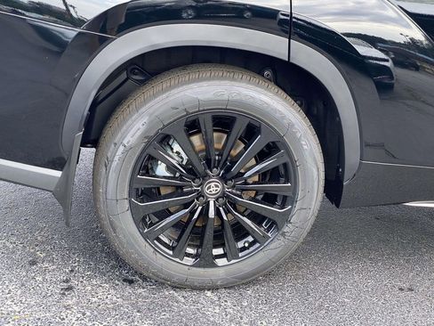 New 2026 Toyota Highlander XSE AWD/4WD image 3