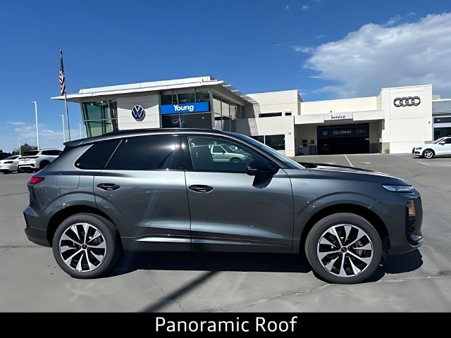 Used 2026 Audi Q3 quattro 2.0T AWD/4WD image 2