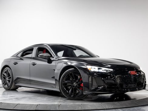 Used 2023 Audi RS e-tron GT image 46