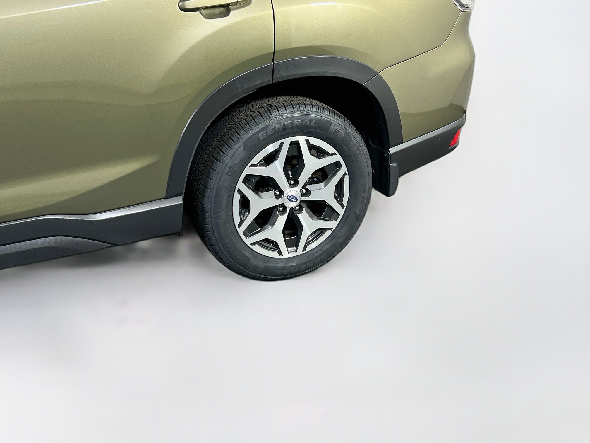 Used 2024 Subaru Forester Premium AWD/4WD image 30