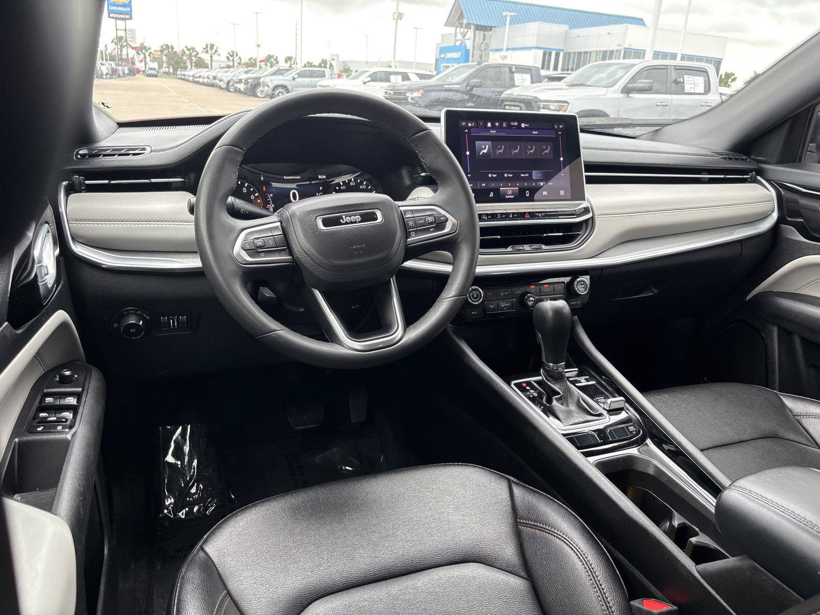 Used 2024 Jeep Compass Limited AWD/4WD image 31