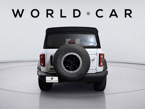 Used 2022 Ford Bronco Badlands image 3