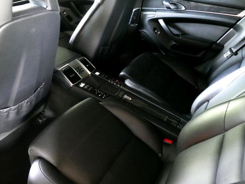 Used 2012 Porsche Panamera Turbo S image 34