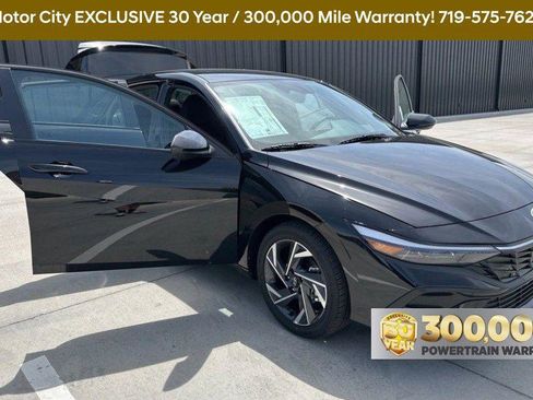 New 2025 Hyundai Elantra SEL image 13