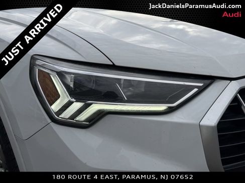 Used 2023 Audi Q3 2.0T Premium w/ Convenience Package image 9