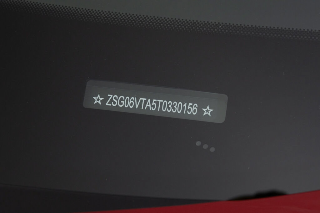 Used 2026 Ferrari Purosangue AWD/4WD image 31