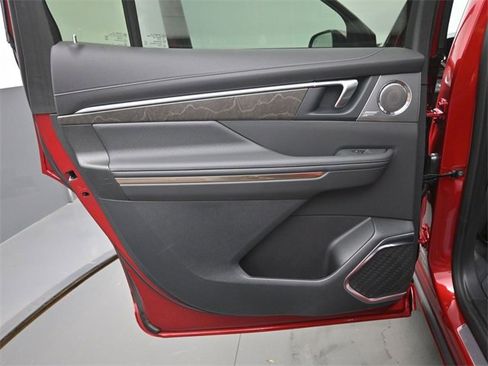 Certified 2026 Buick Enclave Avenir w/ Super Cruise Package image 14