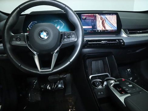 Used 2025 BMW X1 xDrive28i AWD/4WD image 33