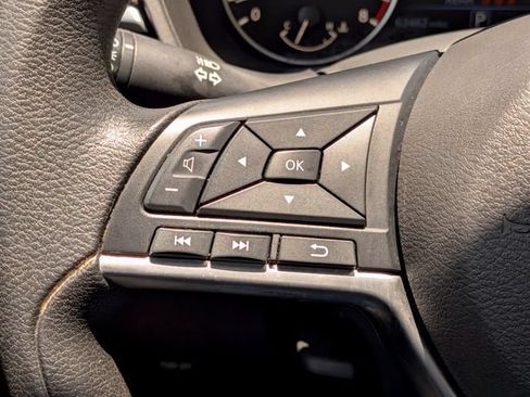 Used 2024 Nissan Altima 2.5 SV FWD image 22