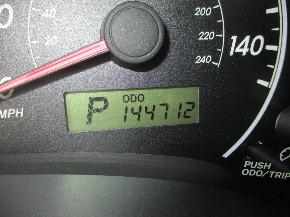 Used 2012 Toyota Corolla LE FWD image 27